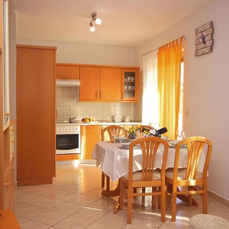Apartment Ely Rabac Esterno foto
