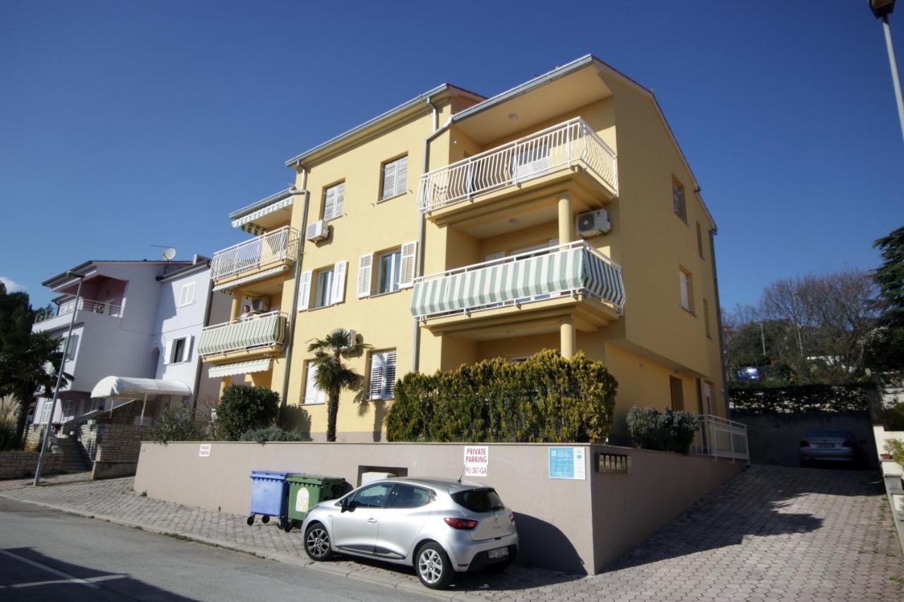 Apartment Ely Rabac Esterno foto