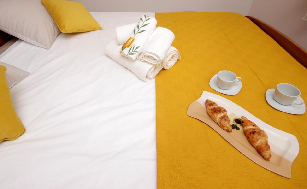Apartment Ely Rabac Esterno foto