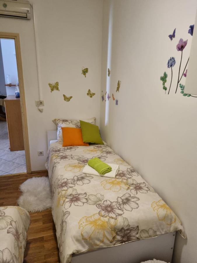 Apartment Ely Rabac Esterno foto
